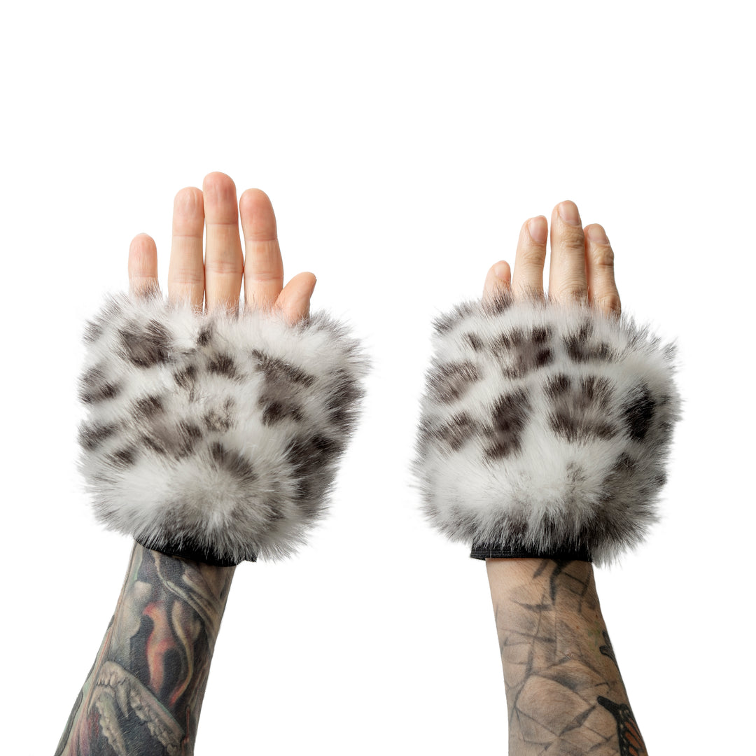 ✧ Leopard Fluffy Fur Cuffs [Discontinued Product]