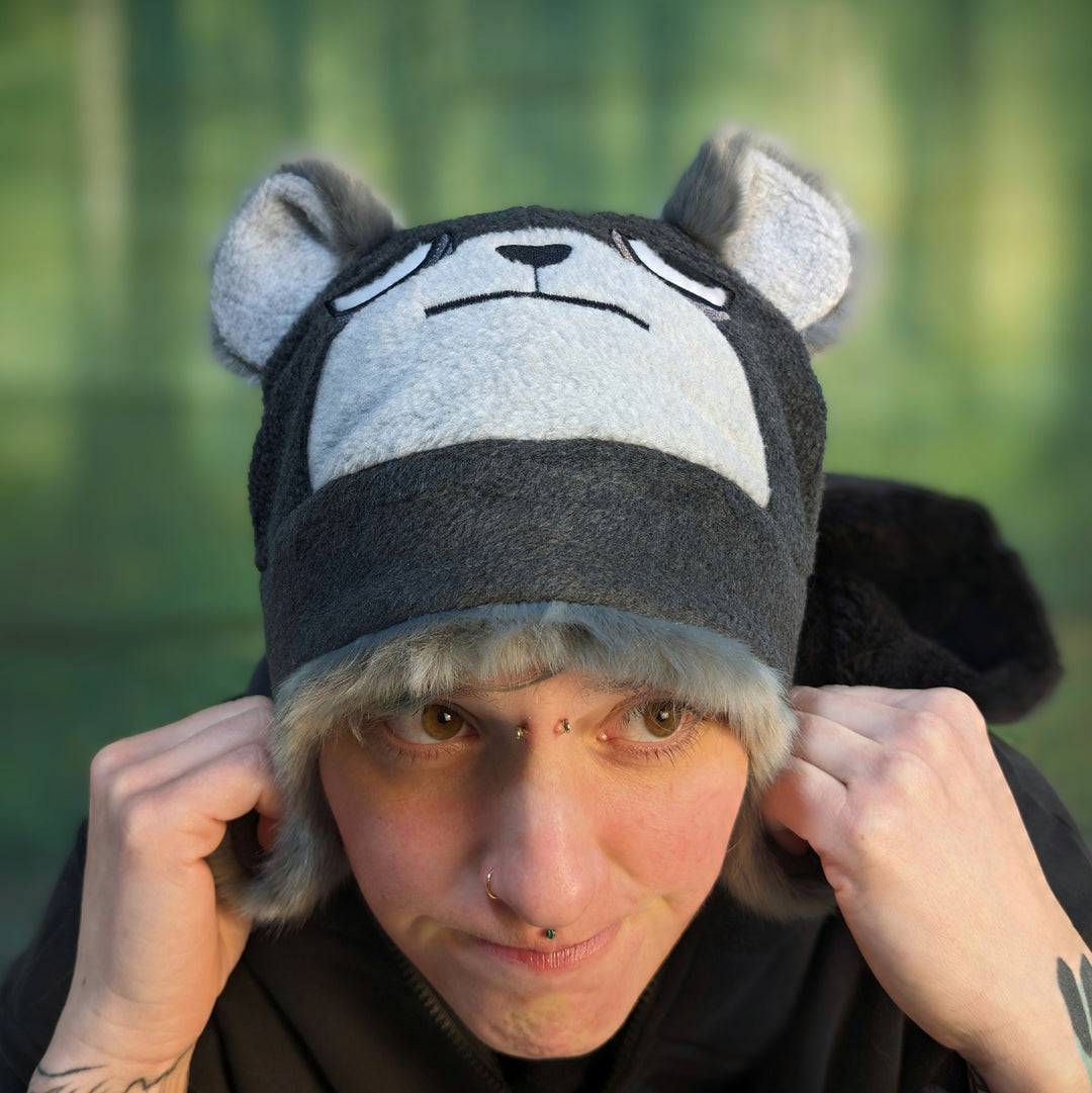 ★ Grizz The Gray Bear Hat