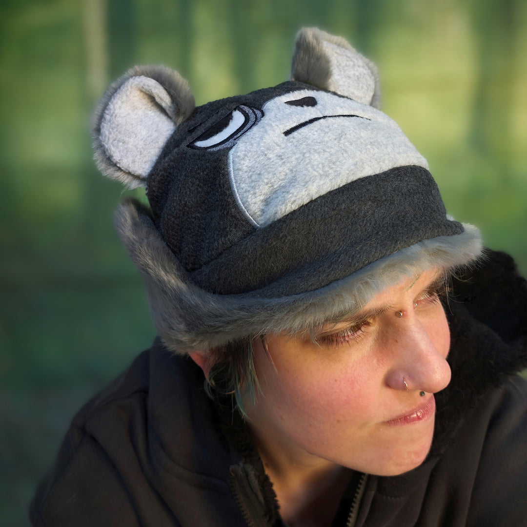 ★ Grizz The Gray Bear Hat