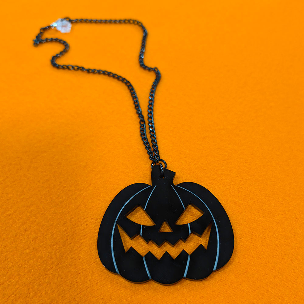 Pawstar pumkin halloween necklace goth