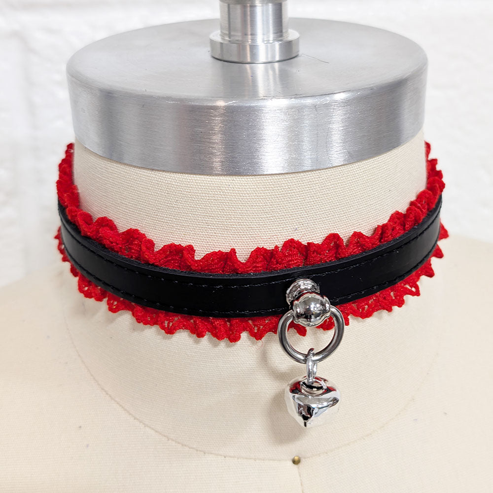 ☆ Color-Swap Mini Kitty Bell Lace Collar