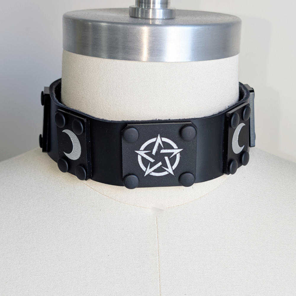 Dissipate Dark Plate Collar