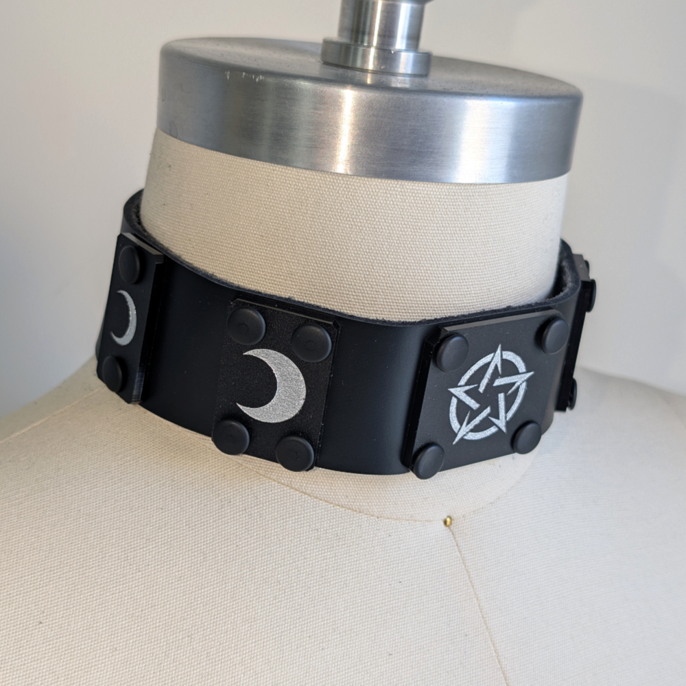 Dissipate Dark Plate Collar
