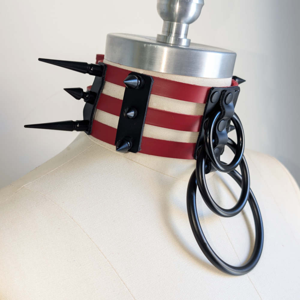 ☆ Color-Swap Spike Waterfall Cage Collar